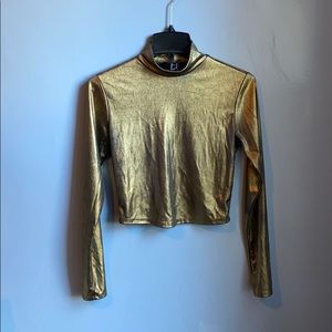 Turtle neck crop top.